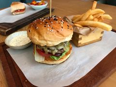 特制牛肉汉堡-EN SPACE恩空间