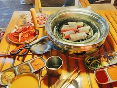 -叽叽扎扎烤肉场(生态城万达店)