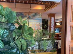 -八府香鸭·啫啫煲(华山路店)