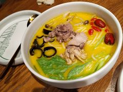 -云海肴·汽锅鸡·云南菜(天山百盛优客店)