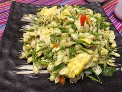 -香巴拉云南餐厅(华莱坞店)