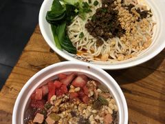-芙蓉巷成都名小吃(丹尼斯2天地店)