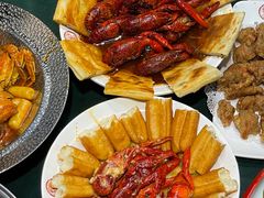 -叶派龙虾•招牌香辣蟹·海鲜(中海国际店)