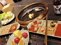 -梨花甄选自助烤肉(小寨原力场店)