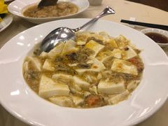 蟹粉烩豆腐-王宝和酒家(黄浦店)