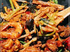 -风光老灶麻辣香锅(大成路翠微百货店)