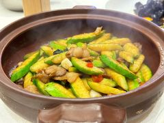 紫苏生炒小瓜-聚鑫阁江浙菜·非遗传承技艺(青村帝华园店)