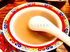 -毛辣果·贵州红酸汤牛肉火锅(西单店)
