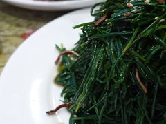 炝拌沙葱-苏莱特色牛骨滩羊手抓馆(长城东街总店)