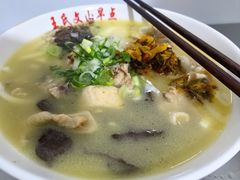 -文山荷鲜居(翠湖店)