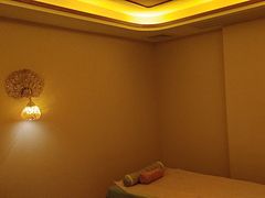 -金色莲花泰式按摩SPA(石牌店)