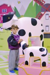 -多元宝贝世界(曲江彩虹谷店)