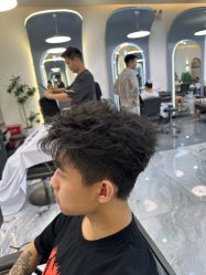 -苏奇发型·烫发染发