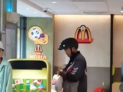 -麦当劳(静安寺店)