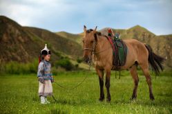 点击看大图 -苏雅影像蒙古婚纱摄影工作室