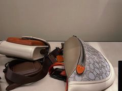 -COACH蔻驰(华润万象城店)