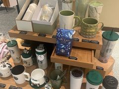 零售区-星巴克(北京市民生金融中心店)