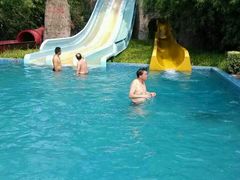 -金孔雀温泉旅游度假村