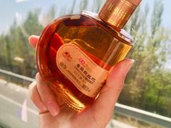 -龙谕酒庄