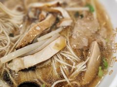 -老西白点心店