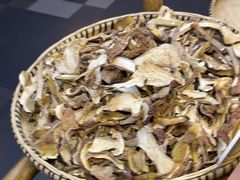 -土连锅·现熬养生汤锅(梁家巷店)