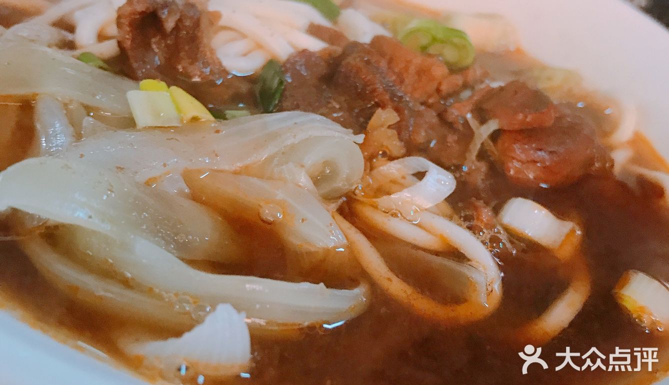 最美地铁站#美丽岛#出来的夜市