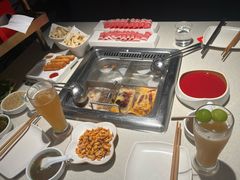 -海底捞火锅鲜切牛肉主题店(长寿路店)