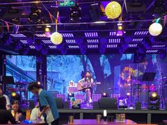 -星 Live House