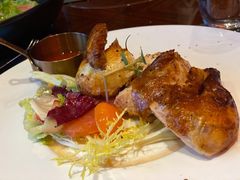 招牌脆皮烤春鸡-YUE·6·西式融合餐厅(外滩六号店)