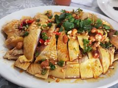 -YI PIN JU 一品居中餐厅 中国超市