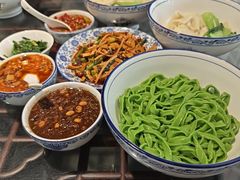 -关中灞道面(柳林居小区店)