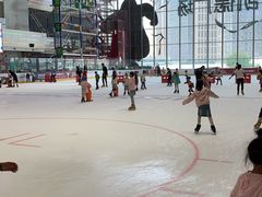 -冠军冰场CHAMPION RINK(凯德广场店)