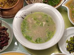 -蔼若春.传承三十年云南菜(金碧公园店)