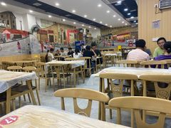 大堂-江城燕子大排档(江汉路步行街店)