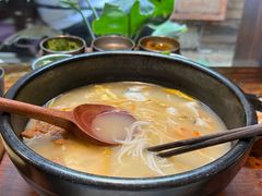 -银米·云南传统过桥米线(双廊黑金冠店)