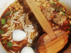 -麻婆婆白家肥肠粉(海岸城店)