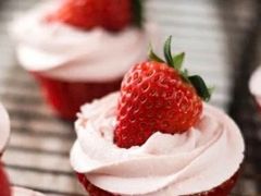 春樱草莓蛋糕-星巴克臻选(成都宽窄巷子店)