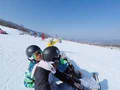 -鳌山滑雪度假区