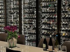 -wineapp葡萄酒餐吧(外滩金融中心店)