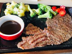 岩烤美式黑椒牛排-必胜客(白石桥店)