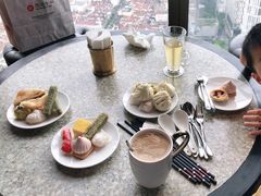 -上海世茂皇家艾美酒店