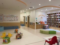 -KidsHome毅英宝贝家早教托育中心