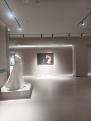 -乐派诗婚纱摄影