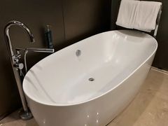 -广州天河希尔顿酒店