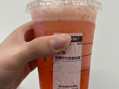 冰摇红莓黑加仑茶-星巴克臻选(上海长风大悦城店)