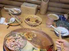 -洱火云南酸菜牛肉火锅(石景山当代商城店)