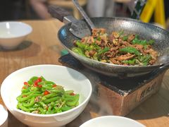 -费大厨辣椒炒肉(万家丽一店)