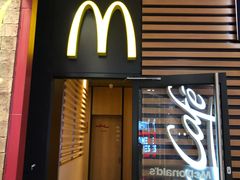门面-麦当劳(杭州西湖银泰百货店)
