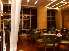 大堂-湖景知味西餐厅•自助餐• 轻食(南京金茂威斯汀大酒店)