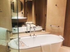 -上海佘山世茂艾美酒店
